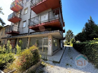 zoom immagine (Palazzo 570 mq, soggiorno, 14 camere, zona Gradisca d'Isonzo - Centro)