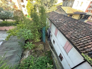zoom immagine (Appartamento 190 mq, 3 camere, zona Via Cremona / Via Volta)