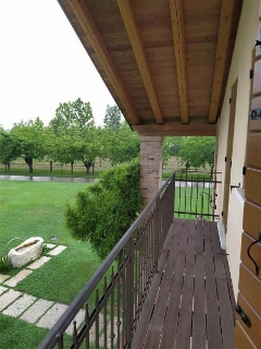 zoom immagine (Villa 500 mq, soggiorno, 5 camere, zona Trivignano)