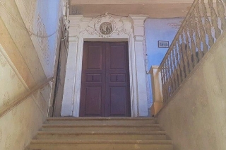 zoom immagine (Palazzo 806 mq, più di 3 camere)