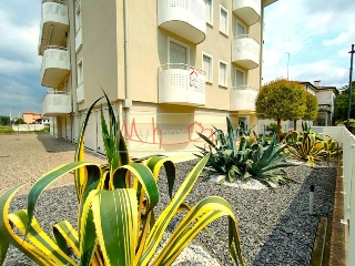 zoom immagine (Appartamento 140 mq, soggiorno, 3 camere, zona Tencarola)