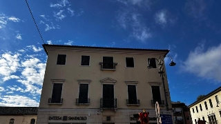 zoom immagine (Palazzo, zona Cornuda - Centro)