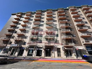 zoom immagine (Appartamento 120 mq, soggiorno, 2 camere, zona Santa Panagia)